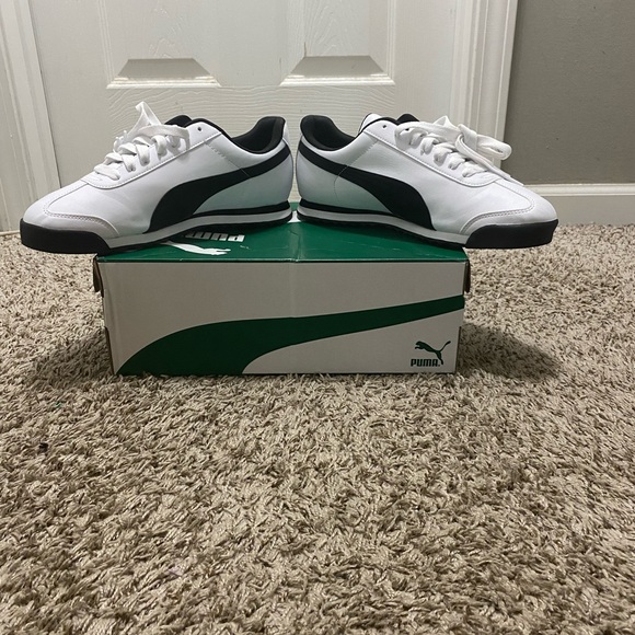 Men’s Pumas - Picture 4 of 6